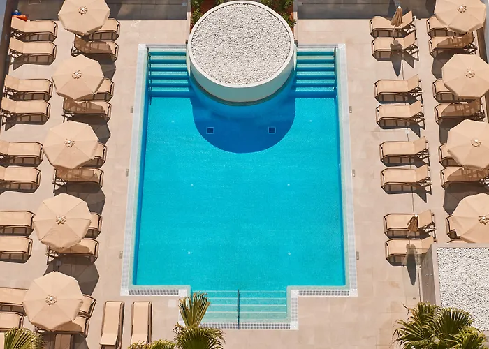 Protur Atalaya 公寓 *